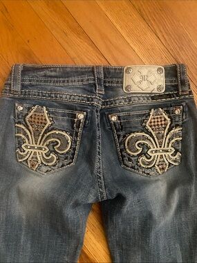 Miss Me Y2K Size 27 Fleur De Lis Low Rise Boot Cut Embroider Jeans Crystals EUC